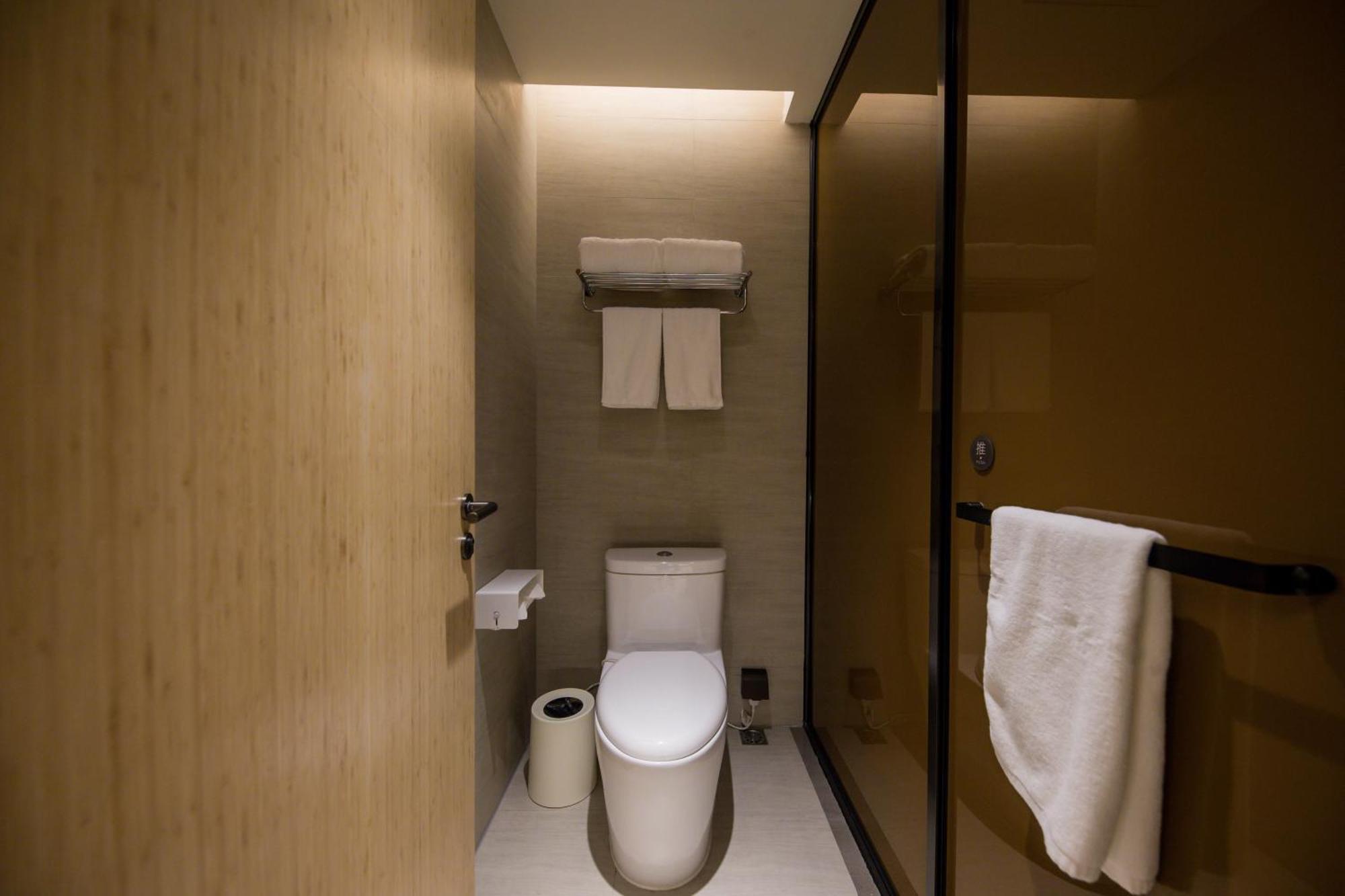 Ji Hotel Shanghai The Bund Jinling East Road Bagian luar foto